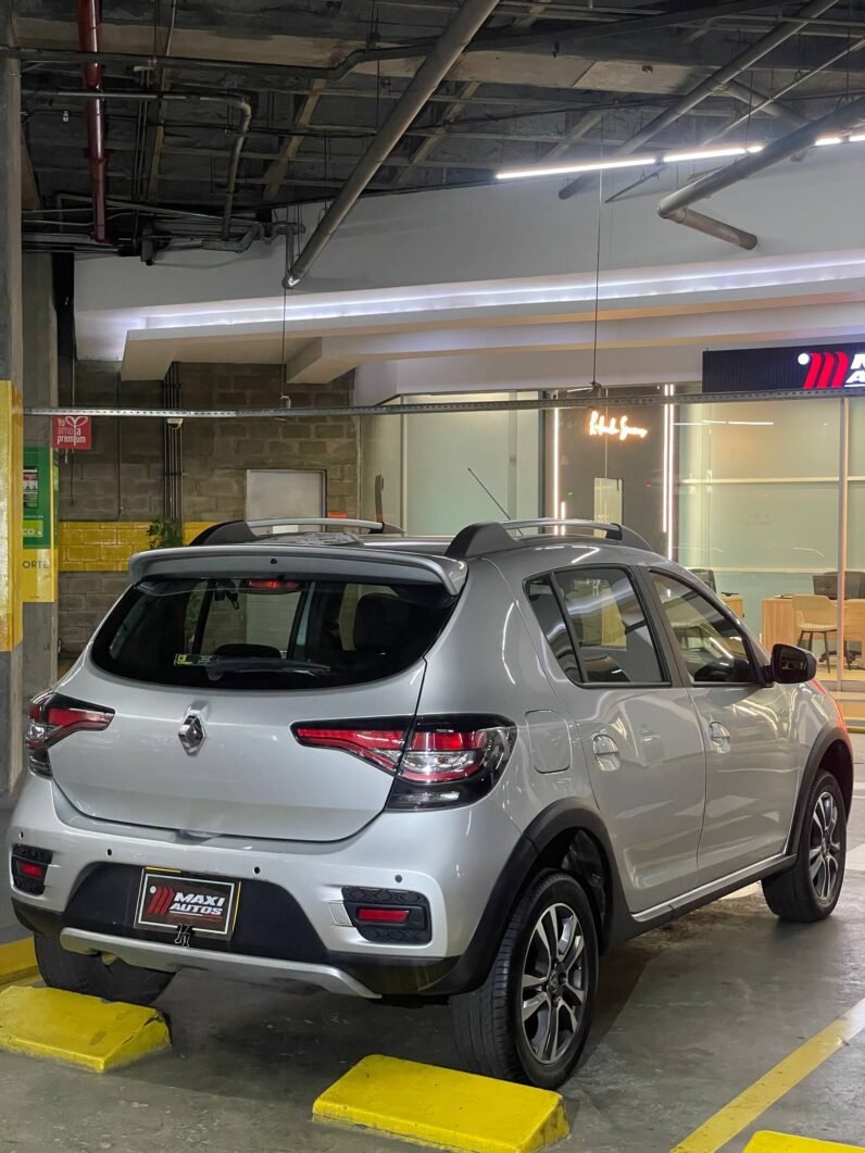 
								RENAULT STEPWAY INTENS AT full									