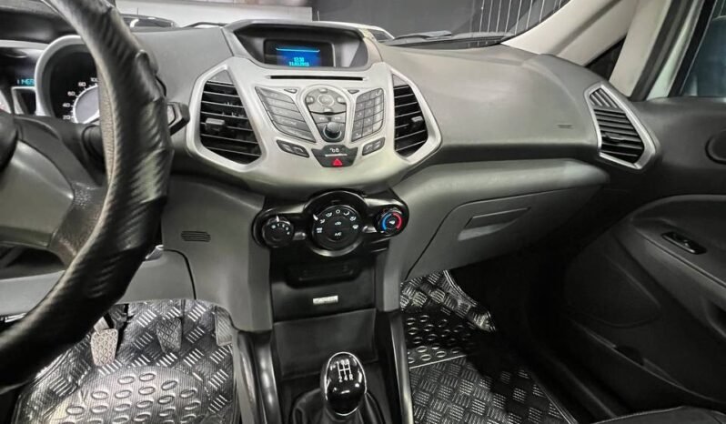 
								FORD ECOSPORT SE MT 2.0 full									