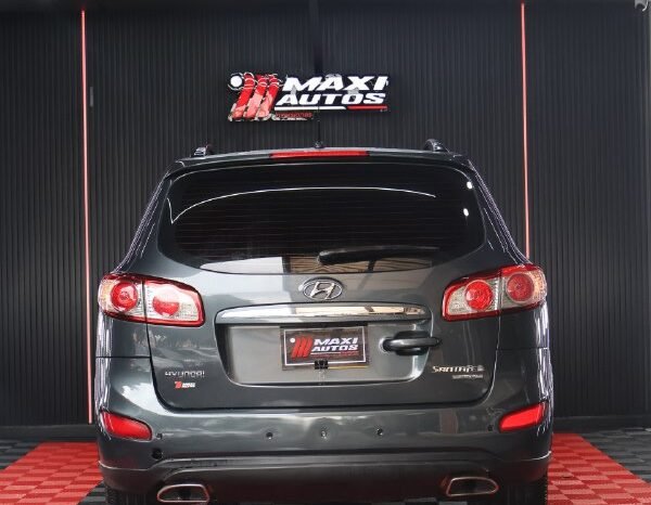 
								HYUNDAI SANTAFE GL 2.4 AT 4X4 full									