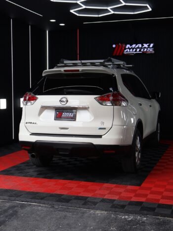 NISSAN X-TRAIL ADVANCE 2.5L AT 4×2 7PTOS.