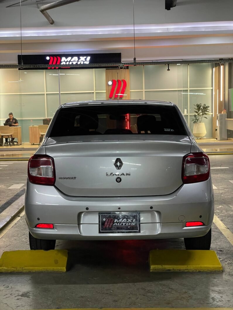 
								RENAULT LOGAN PRIVILEGE AT 1.6 SD full									