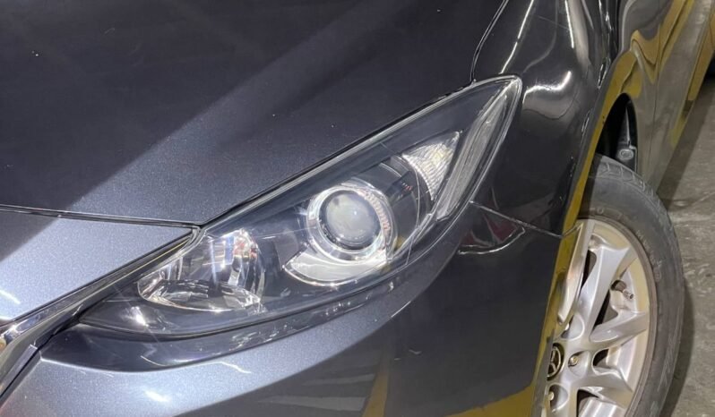
								MAZDA 3 TOURING MT full									