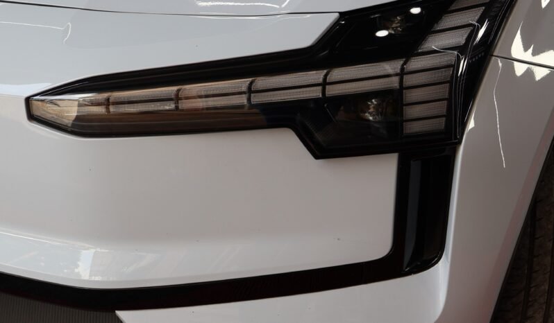 
								VOLVO EX30  AT – (RANGO EXTENDIDO) full									