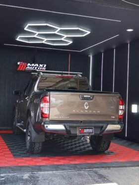 RENAULT ALASKAN INTENS AT 2.5 DIESEL 4X4