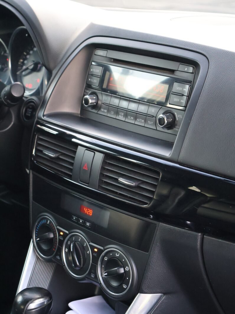 
								MAZDA CX-5 TOURING 2.0L 4×2 full									