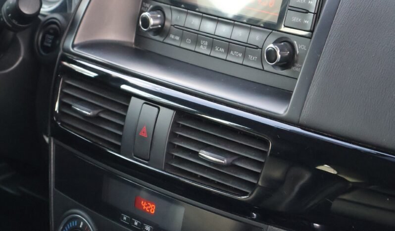 
								MAZDA CX-5 TOURING 2.0L 4×2 full									