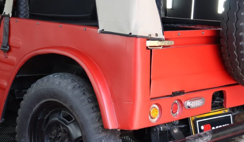 
								SUZUKI LJ80 MT 1.0l full									