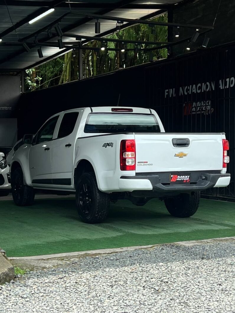 
								CHEVROLET COLORADO LT MT 4X4 2.8 DIESEL full									