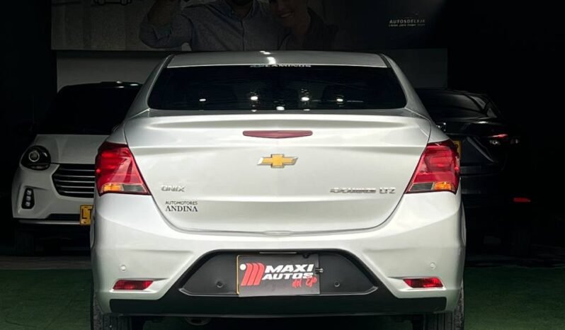 
								CHEVROLET ONIX LTZ AT SD 1.4 full									