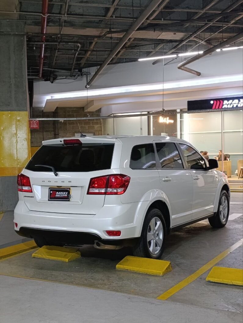 
								DODGE JOURNEY SE 2.4L AUT 4X2 7P full									