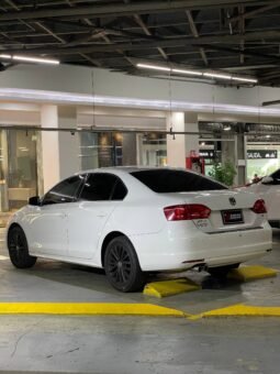 
										VOLKSWAGEN NEW JETTA CONFORTLINE 2.5L AT full									