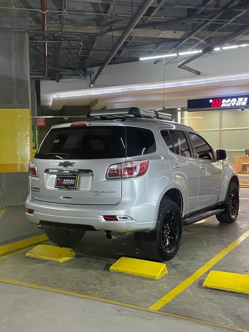 
								CHEVROLET TRAILBLAZER LTZ TP 2.8L 4X4 DIESEL full									