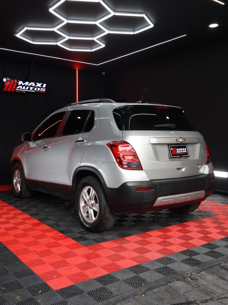 
								CHEVROLET TRACKER LS AT 1.8 4X2 full									