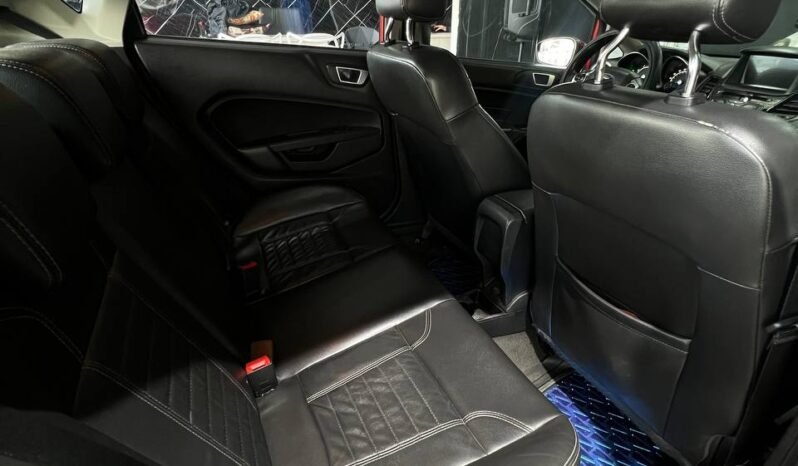 
								FORD FIESTA TITANIUM AT 1.6 full									