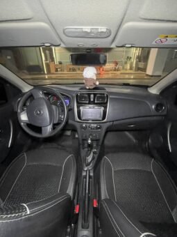 
										RENAULT STEPWAY INTENS AT full									