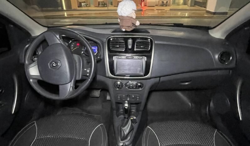 
								RENAULT STEPWAY INTENS AT full									