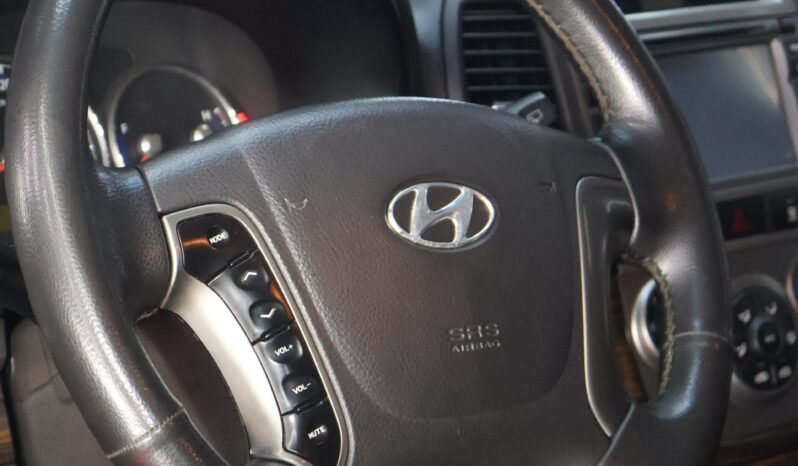 
								HYUNDAI SANTAFE GL 2.4 AT 4X4 full									