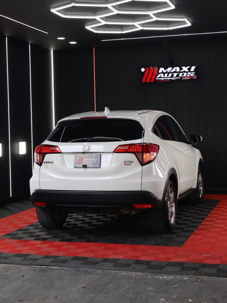 
								HONDA HRV XTYLE 1.800 AUT 4X2 full									