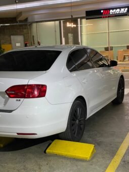 
										VOLKSWAGEN NEW JETTA CONFORTLINE 2.5L AT full									