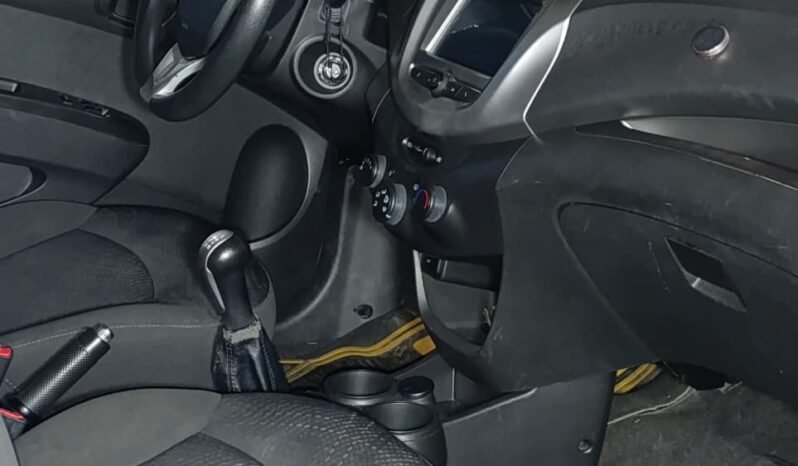 
								CHEVROLET BEAT LT SD MT 1.2 full									