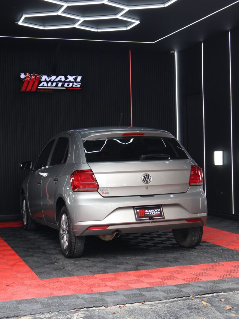 
								VOLKSWAGEN GOL TRENDLINE MT 1.6 full									