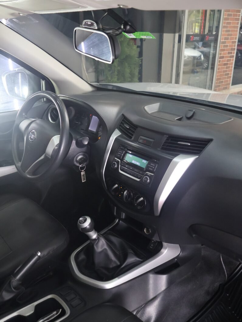 
								NISSAN FRONTIER NP300 DIESEL 2.5 MT 4X2 full									