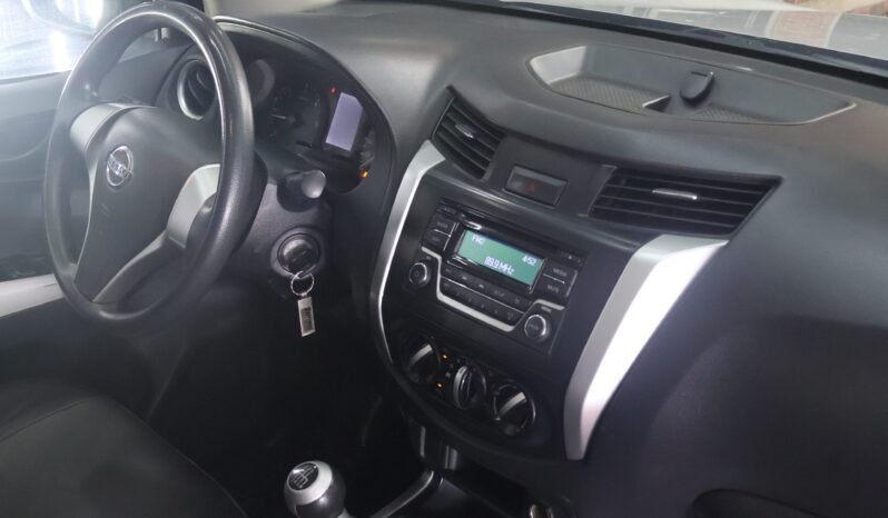 
								NISSAN FRONTIER NP300 DIESEL 2.5 MT 4X2 full									