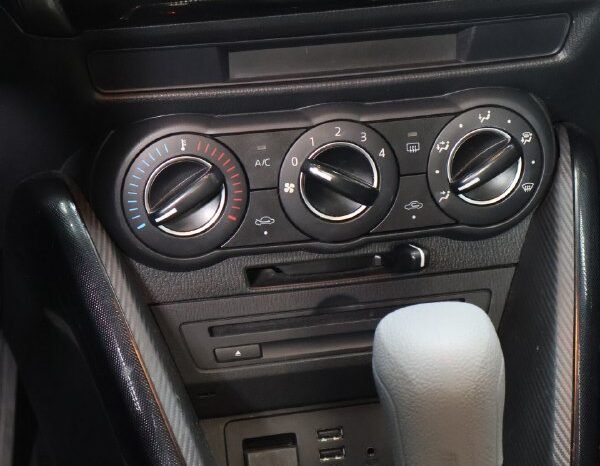 
MAZDA 2 TOURING AT 1.5 HB full									