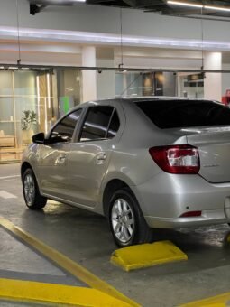 
										RENAULT LOGAN PRIVILEGE AT 1.6 SD full									