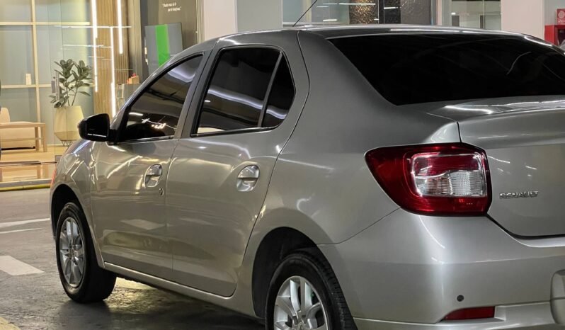 
								RENAULT LOGAN PRIVILEGE AT 1.6 SD full									