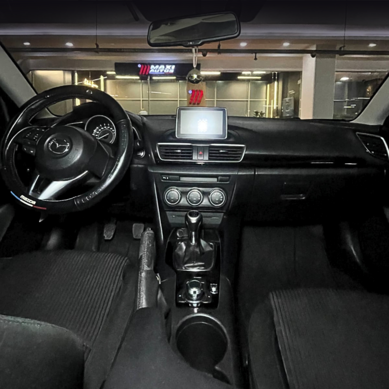 
								MAZDA 3 TOURING MT full									