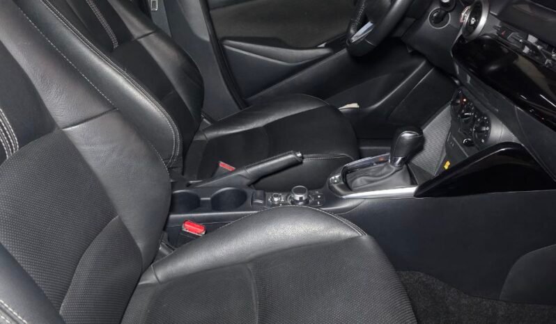 
								MAZDA 2 TOURING SEDAN AT 1.5CC full									