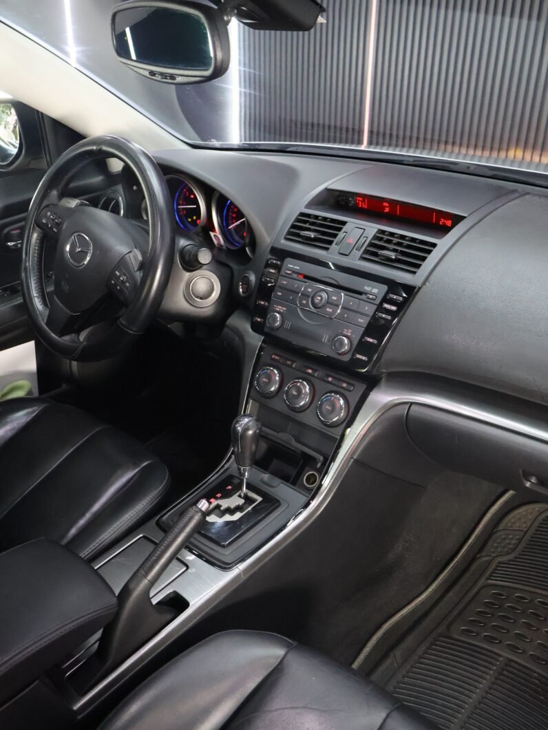 
								MAZDA  6 SEDÁN 2.5 AT full									