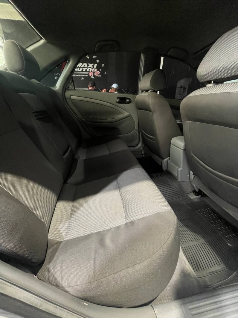 
								CHEVROLET OPTRA ADVANCE MT 1.6 full									