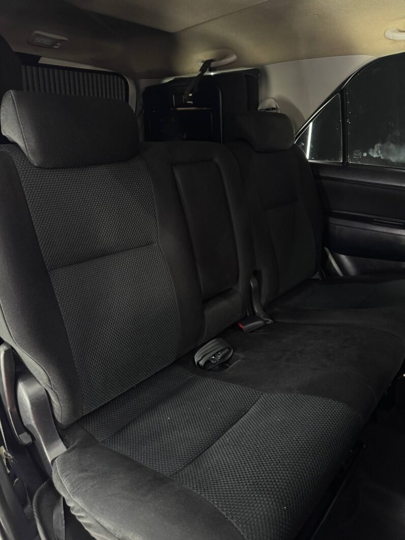 
								TOYOTA FORTUNER SRV 3.0 AT  DIESEL 4X4 full									