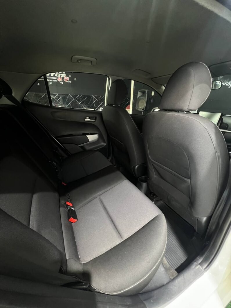 
								KIA PICANTO VIBRANT MT 1.250 full									