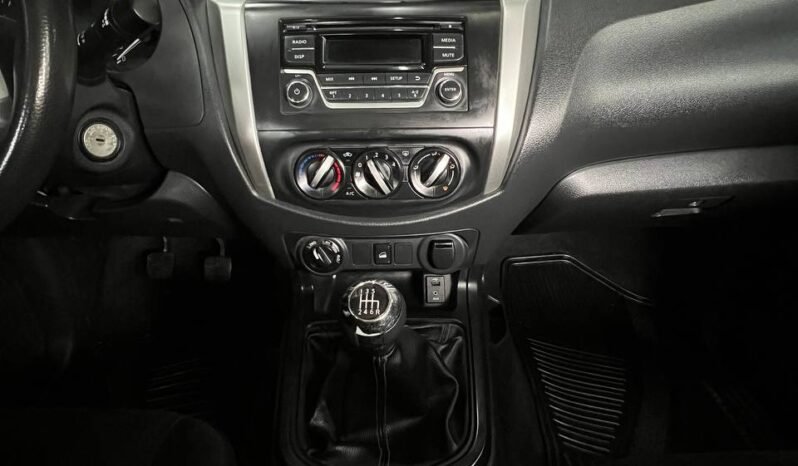 
								NISSAN FRONTIER NP300 2.5 DIESEL  MT 4X4 full									