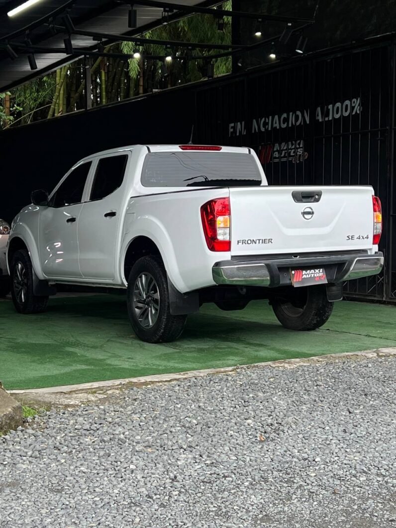 
								NISSAN FRONTIER NP300 2.5 DIESEL  MT 4X4 full									