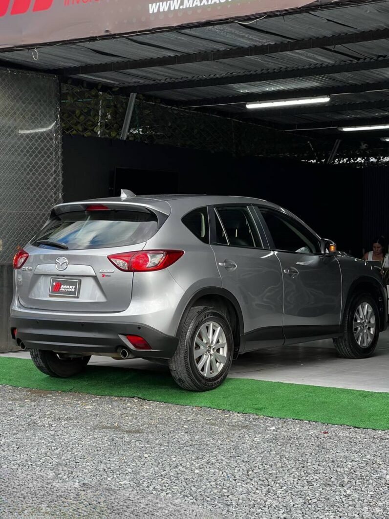
								MAZDA CX-5 TOURING 2.0L 4×2 full									