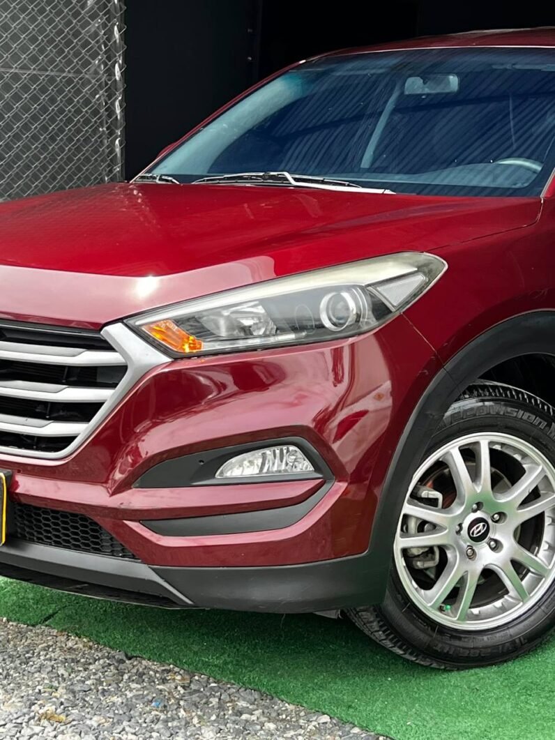 
								HYUNDAI  NEW TUCSON 2.0 AT GASOLINA full									