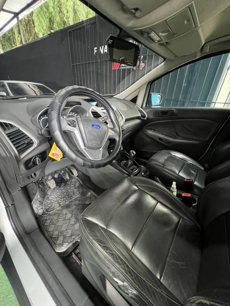 
								FORD ECOSPORT SE MT 2.0 full									