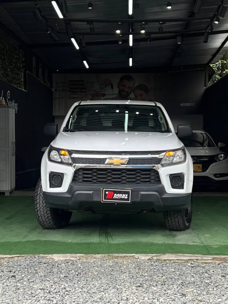 
								CHEVROLET COLORADO LT MT 4X4 2.8 DIESEL full									