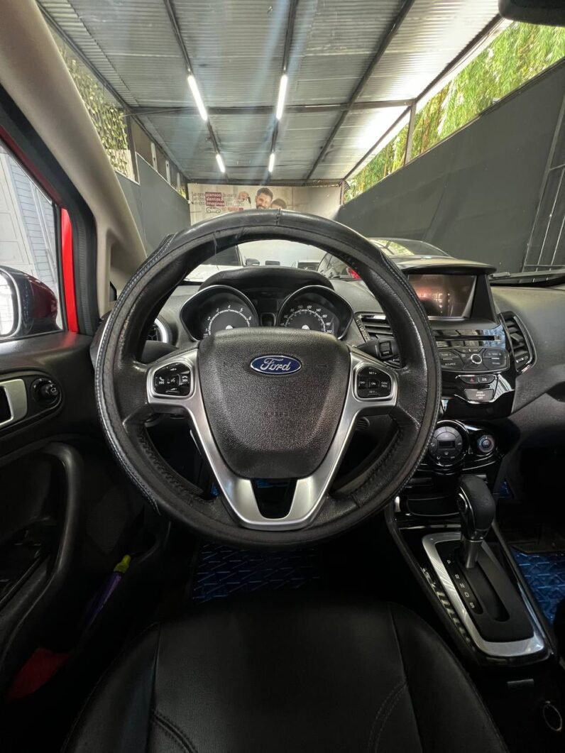 
								FORD FIESTA TITANIUM AT 1.6 full									