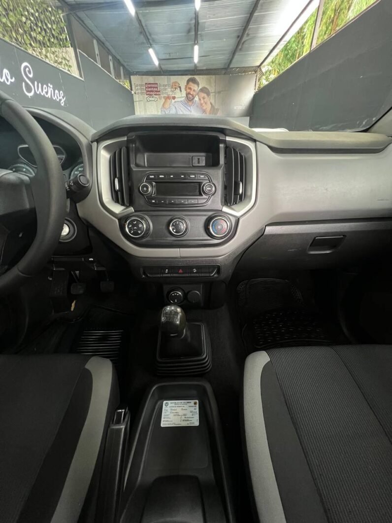 
								CHEVROLET COLORADO LT MT 4X4 2.8 DIESEL full									