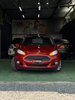 FORD FIESTA TITANIUM AT 1.6