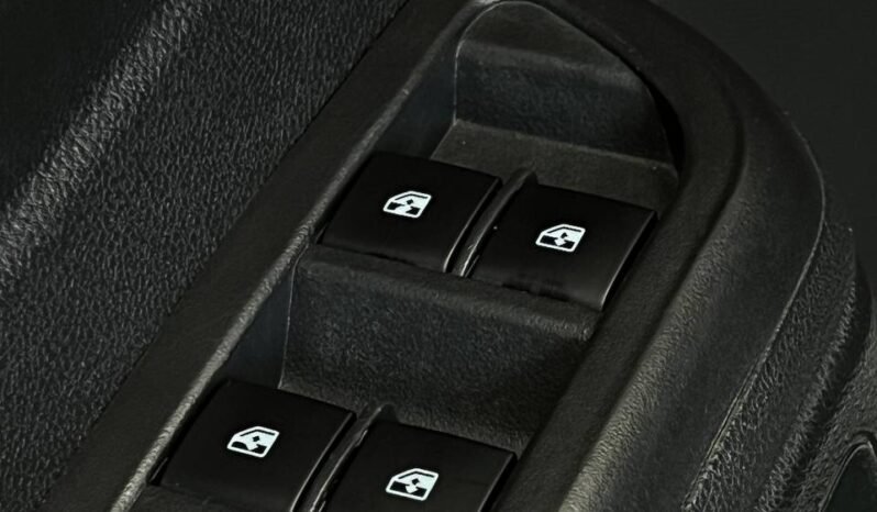 
								CHEVROLET ONIX LTZ 1.4 AT HB full									