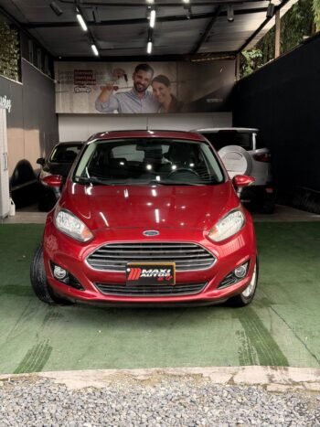 FORD FIESTA SE MT HB