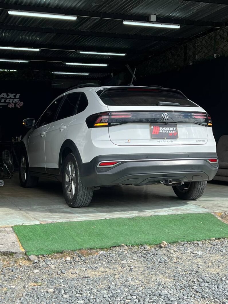 
								VOLKSWAGEN NIVUS COMFORTLINE AT 1.0 TURBO 4X2 full									