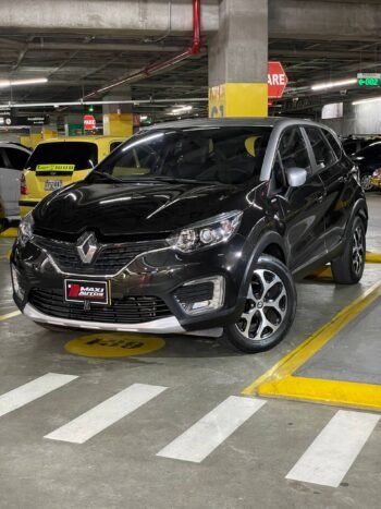 RENAULT captur Intens Bose at 2.0