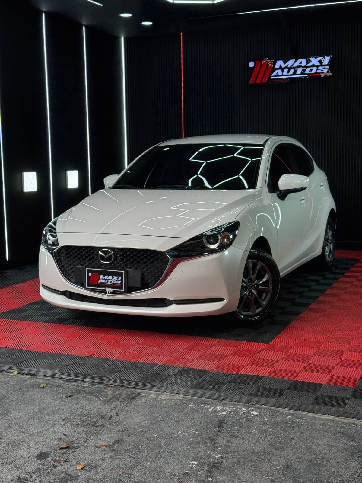 MAZDA 2 TOURING MT